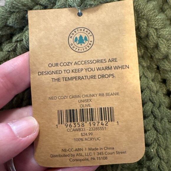 Set Of 3 Northeast Outfitters Cozy Cabin Beanies Adult One Size Acrylic Chunky R - Picture 4 of 4